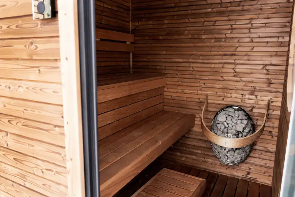 Compact indoor sauna cabin